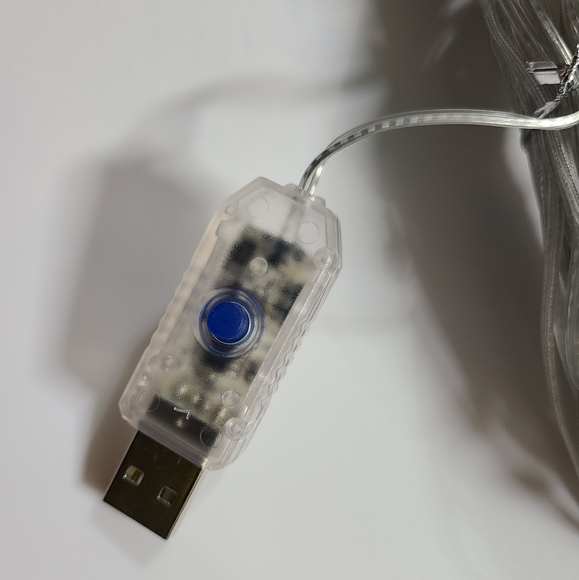 Waterfall Tree Lights w/8 modes - Picture 3 of 9